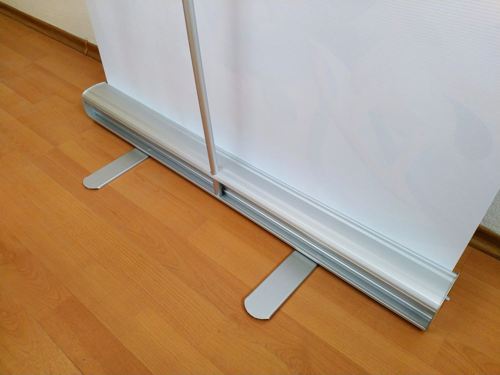 Roll Up Standard